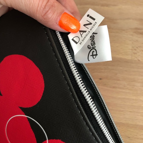 NWT Dani Danielle Nicole Disney Mickey Mouse Dual Sided Wristlet Bag - Picture 5 of 10